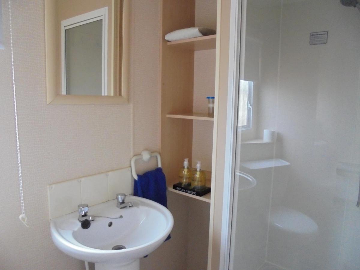 6 Berth On Golden Anchor Chapel Saint Leonards